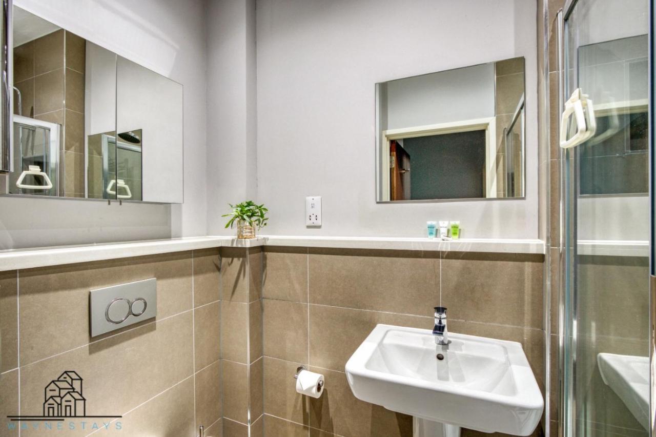 Cosy 1-Bed By Heathrow Airport Apartment Londra Exterior foto